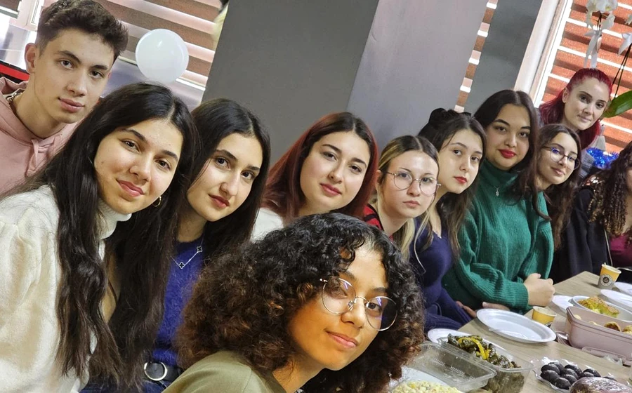 Ortaokul Ara Sınıflar 6. sınıf öğrencileri eğitim ortamında